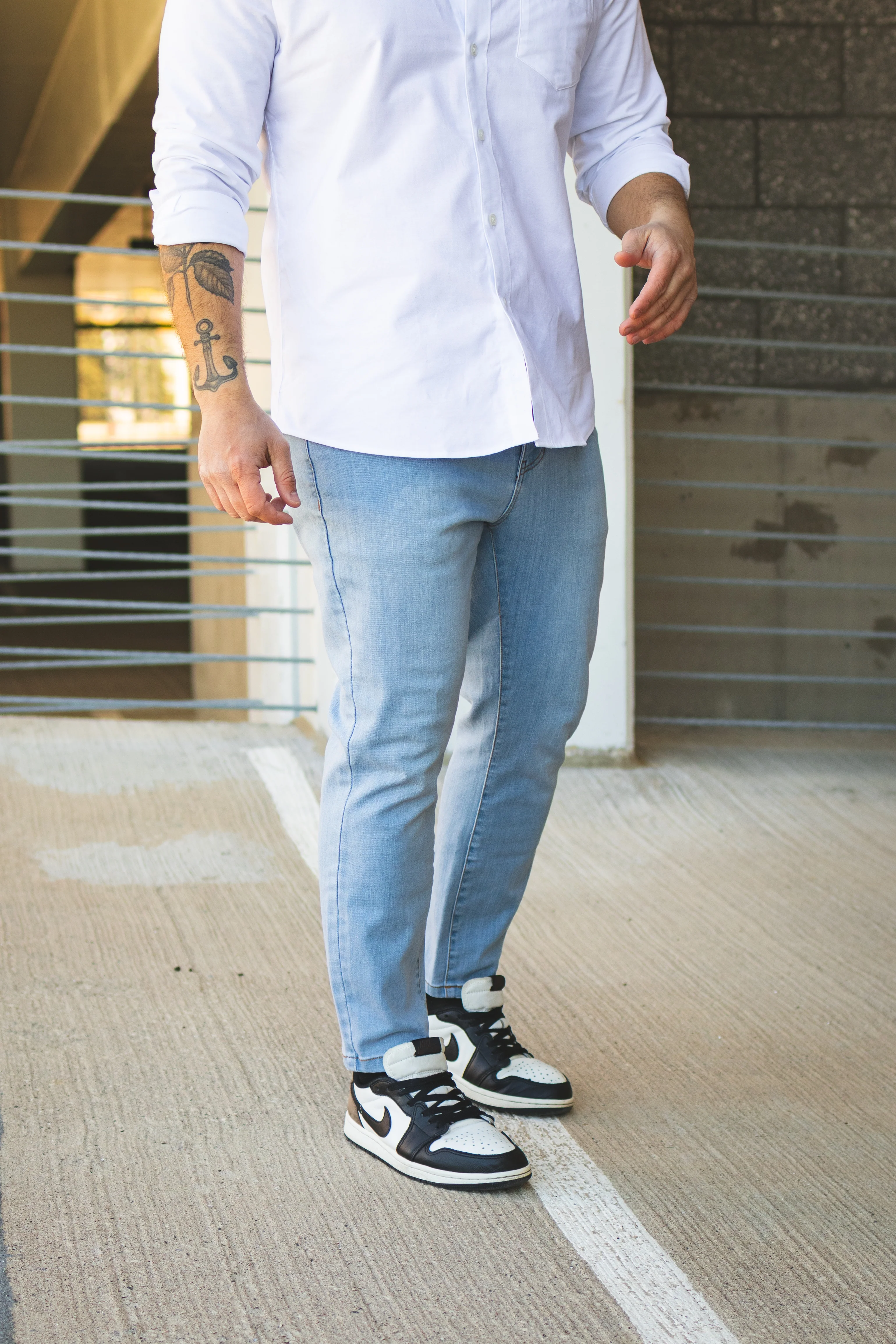 Core Extra Stretch Jeans Light Wash - Image 10