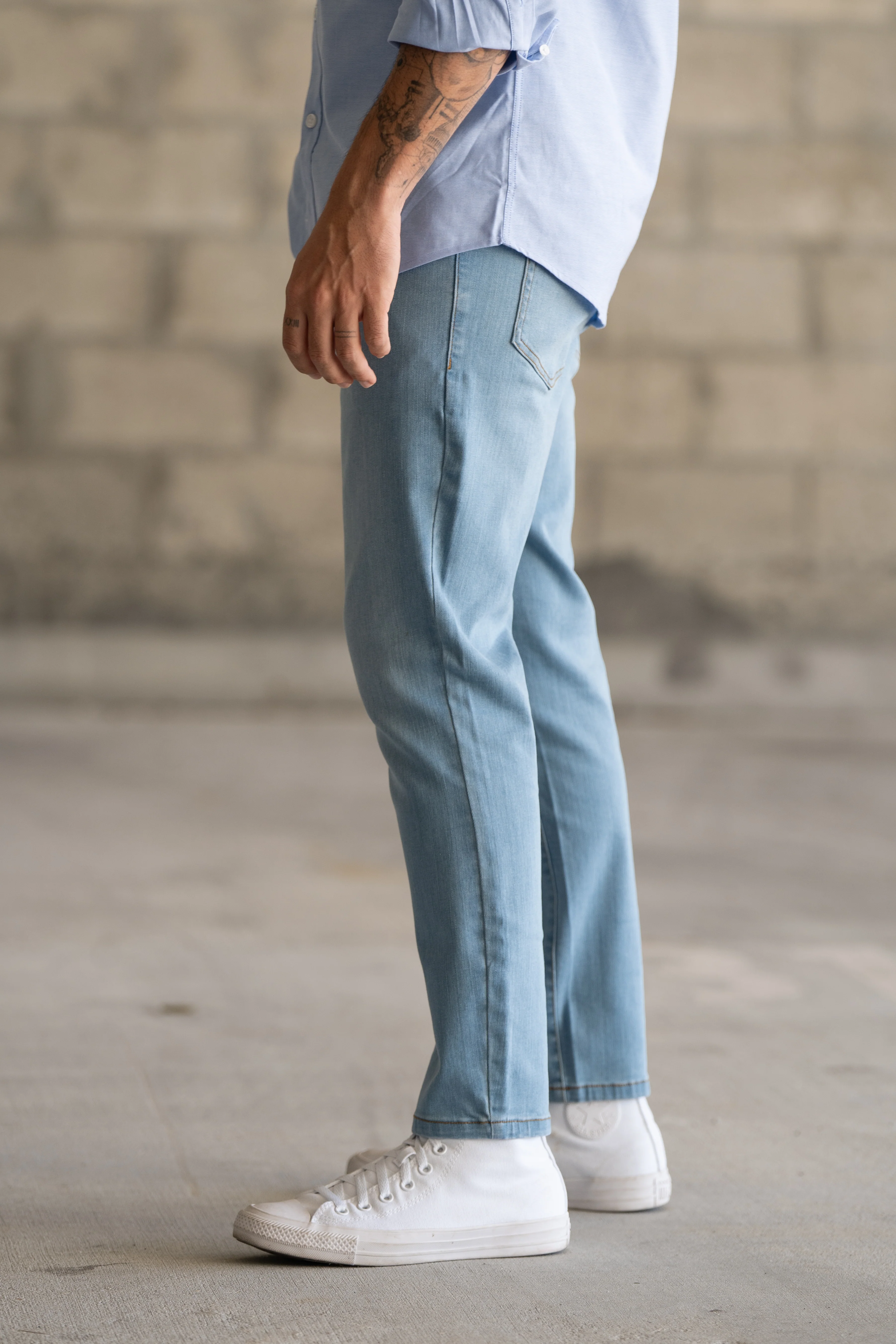 Core Extra Stretch Jeans Light Wash - Image 17