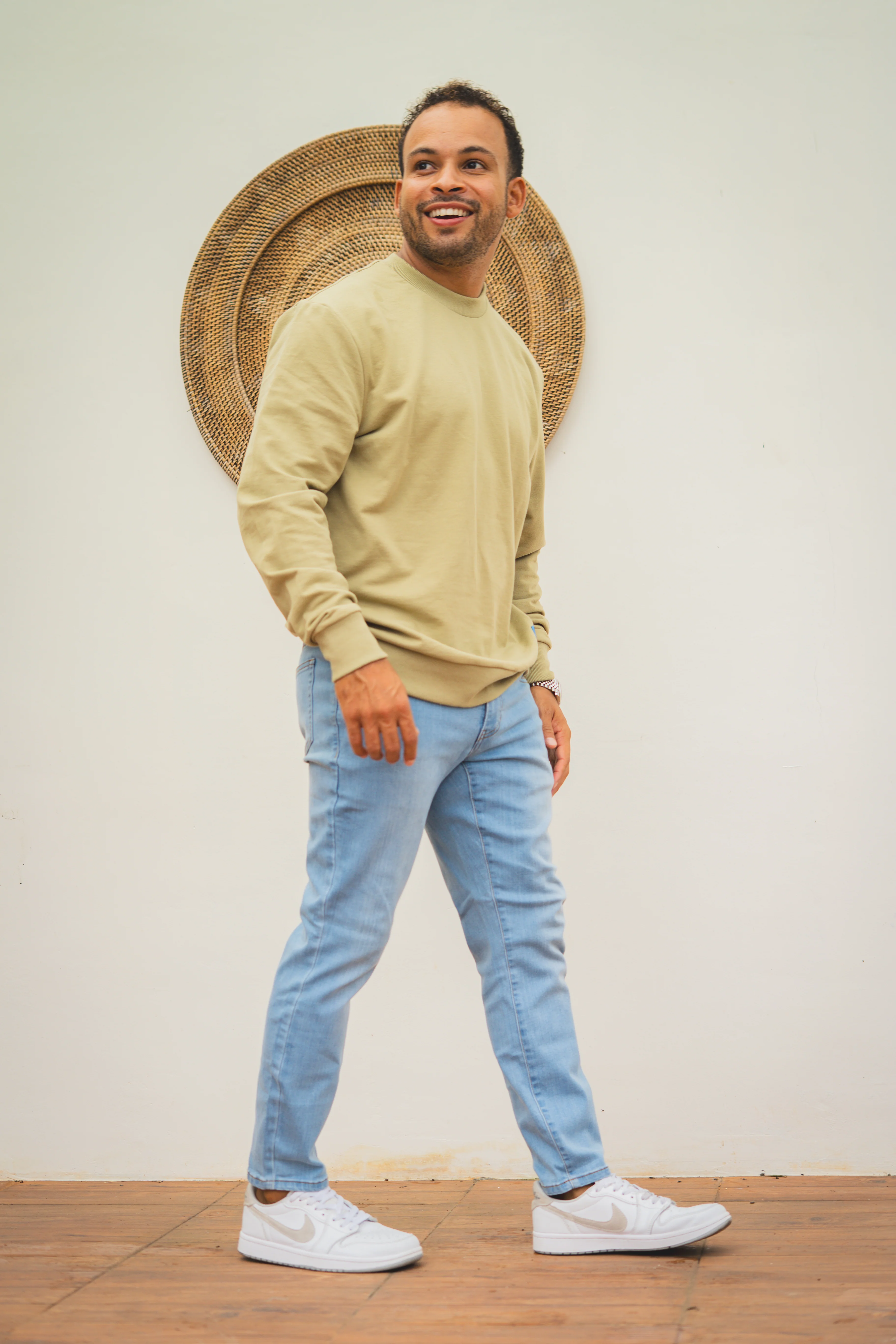 Core Extra Stretch Jeans Light Wash - Image 4