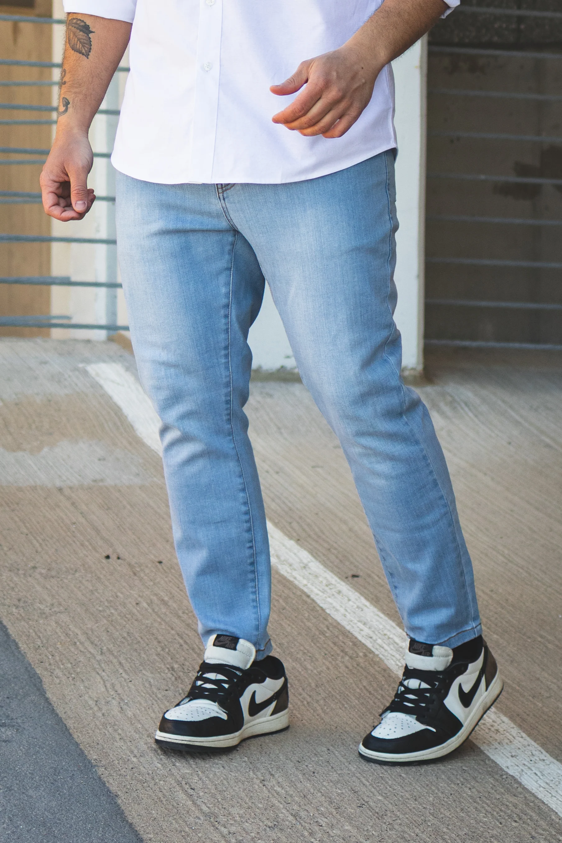 Core Extra Stretch Jeans Light Wash - Image 9