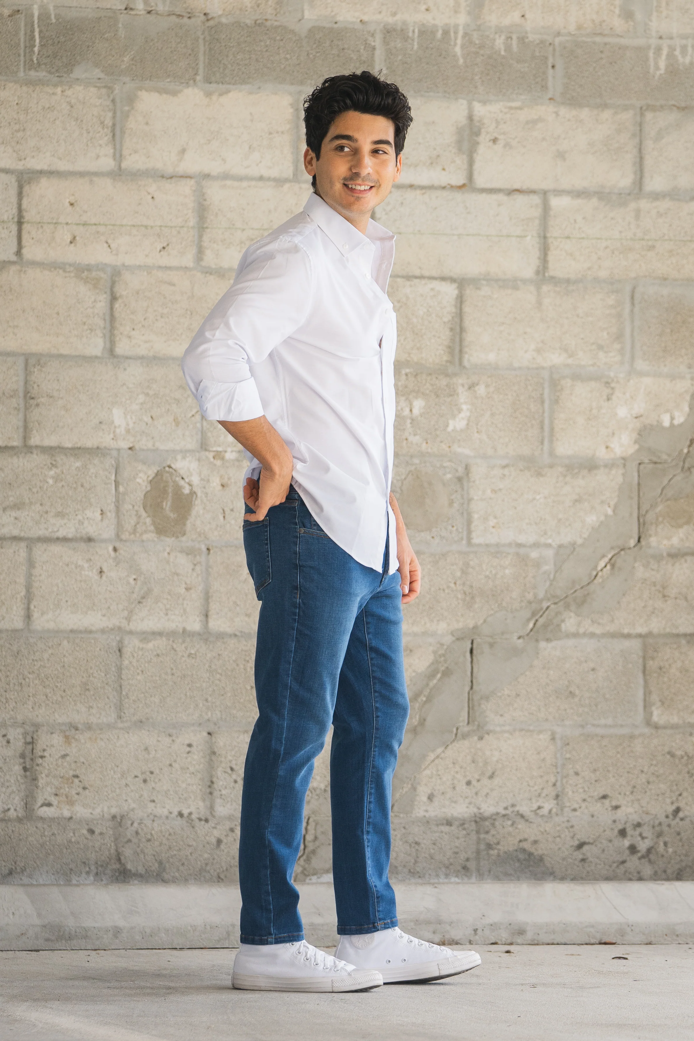 Core Extra Stretch Jeans Medium Wash - Image 12