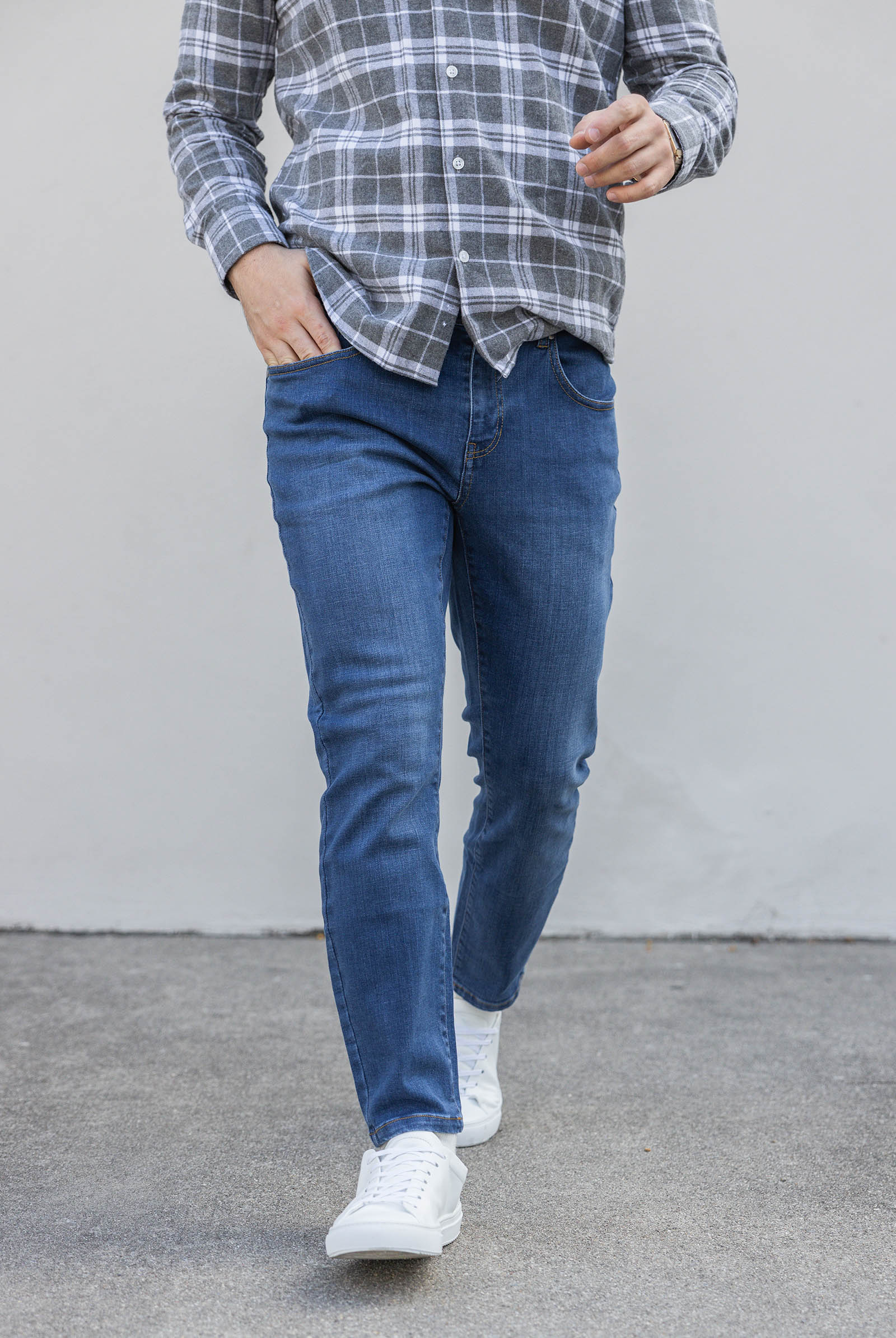 Core Extra Stretch Jeans Medium Wash - Image 22