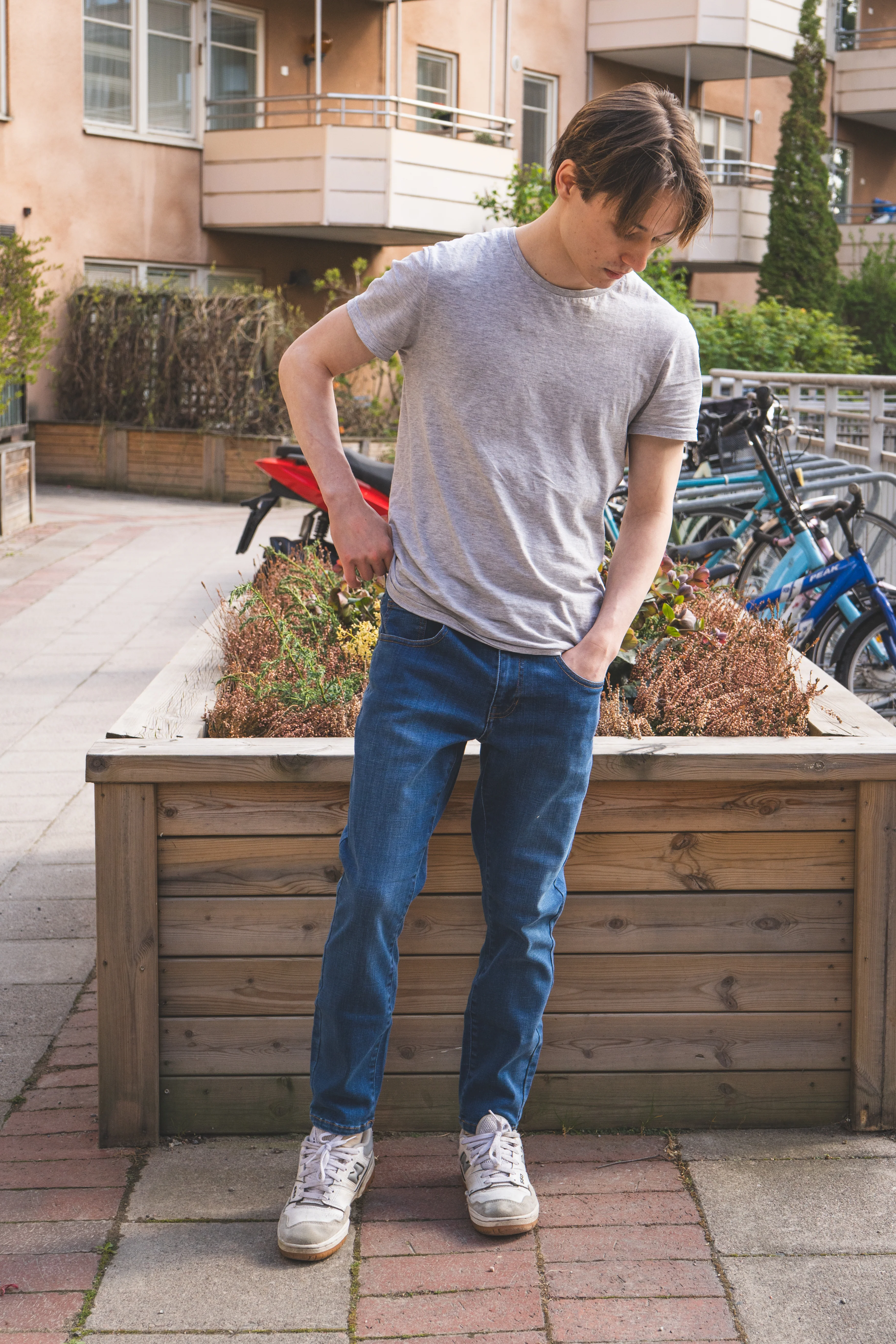 Core Extra Stretch Jeans Medium Wash - Image 5