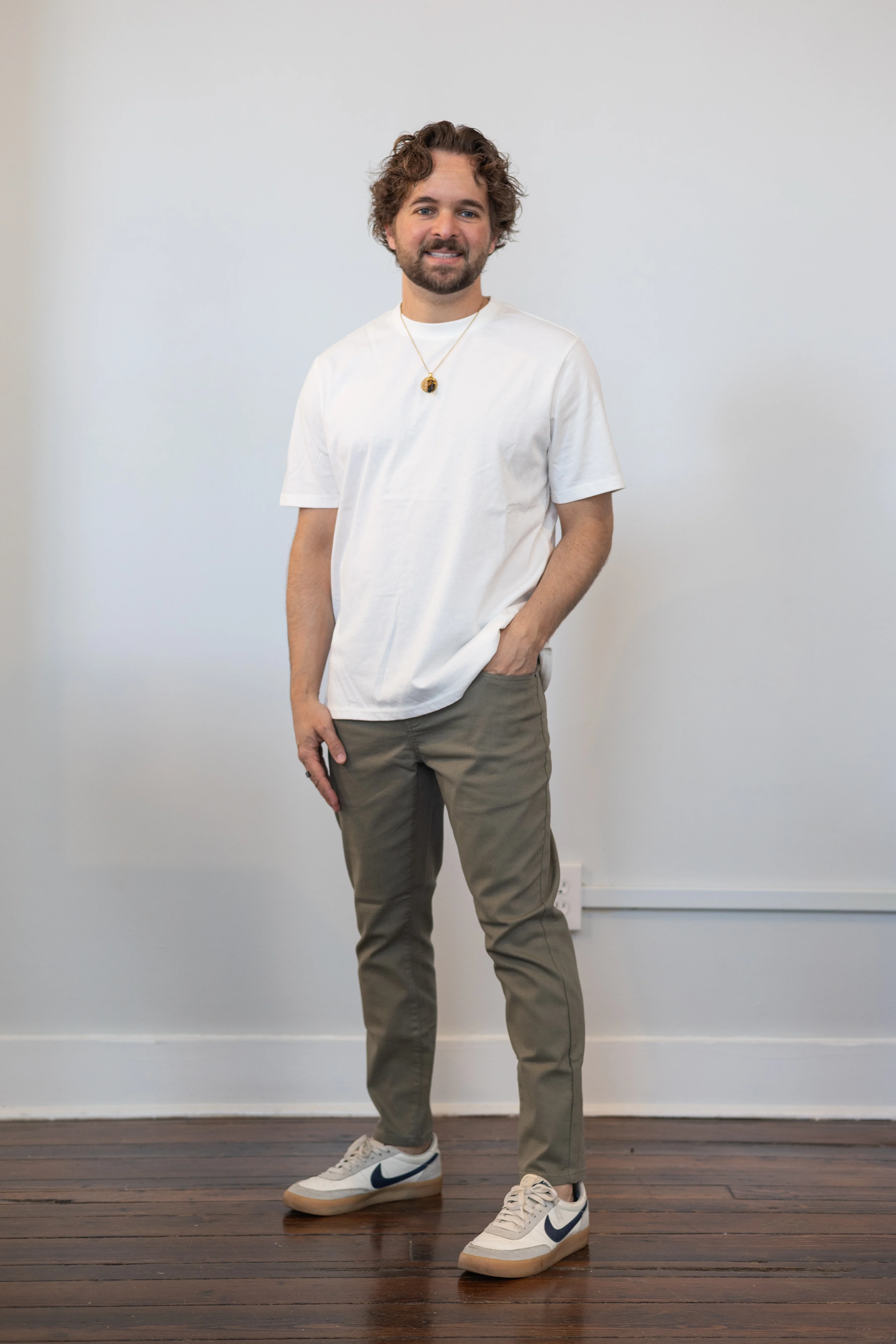 Core T-Shirt Regular Fit White - Image 10