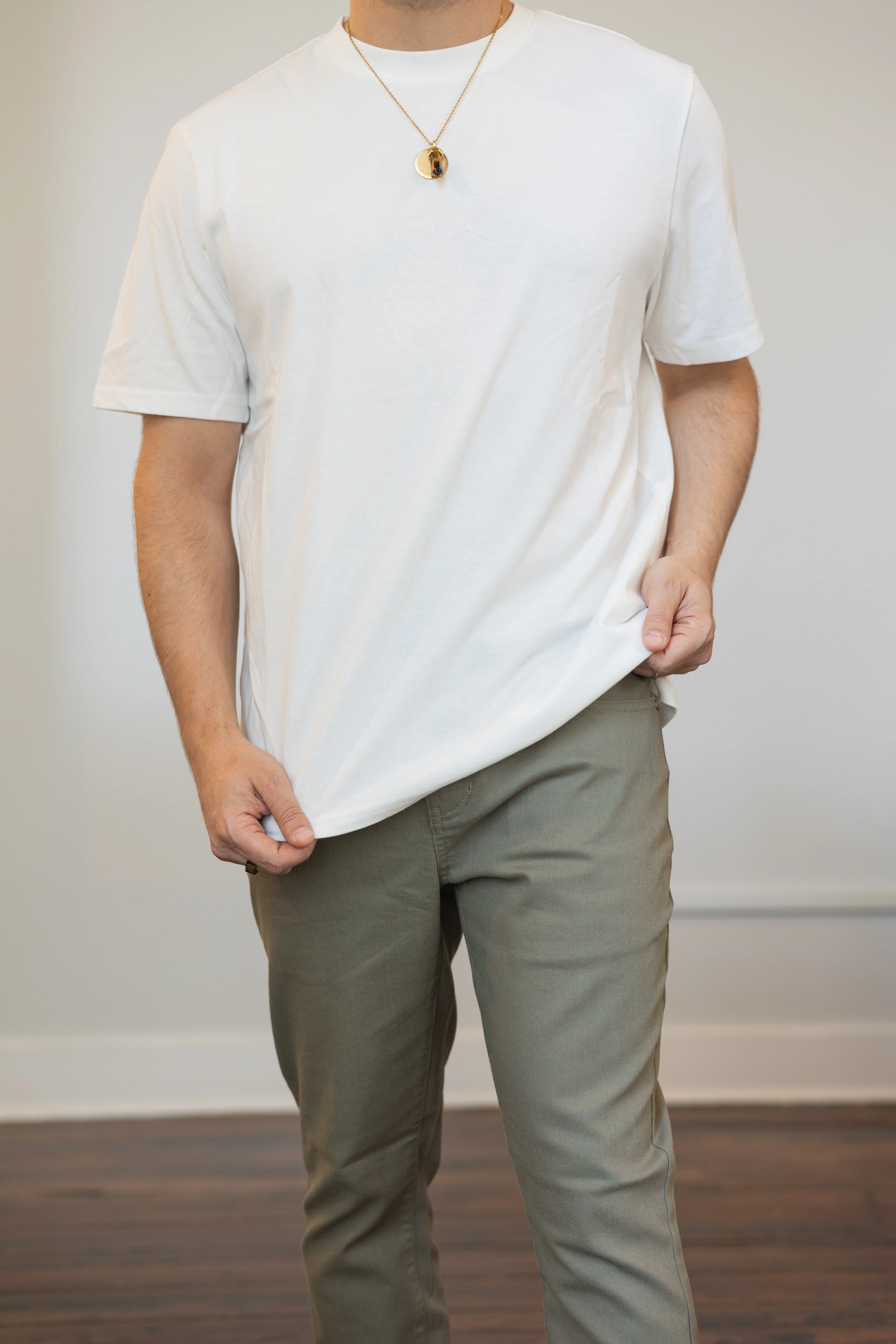 Core T-Shirt Regular Fit White - Image 11