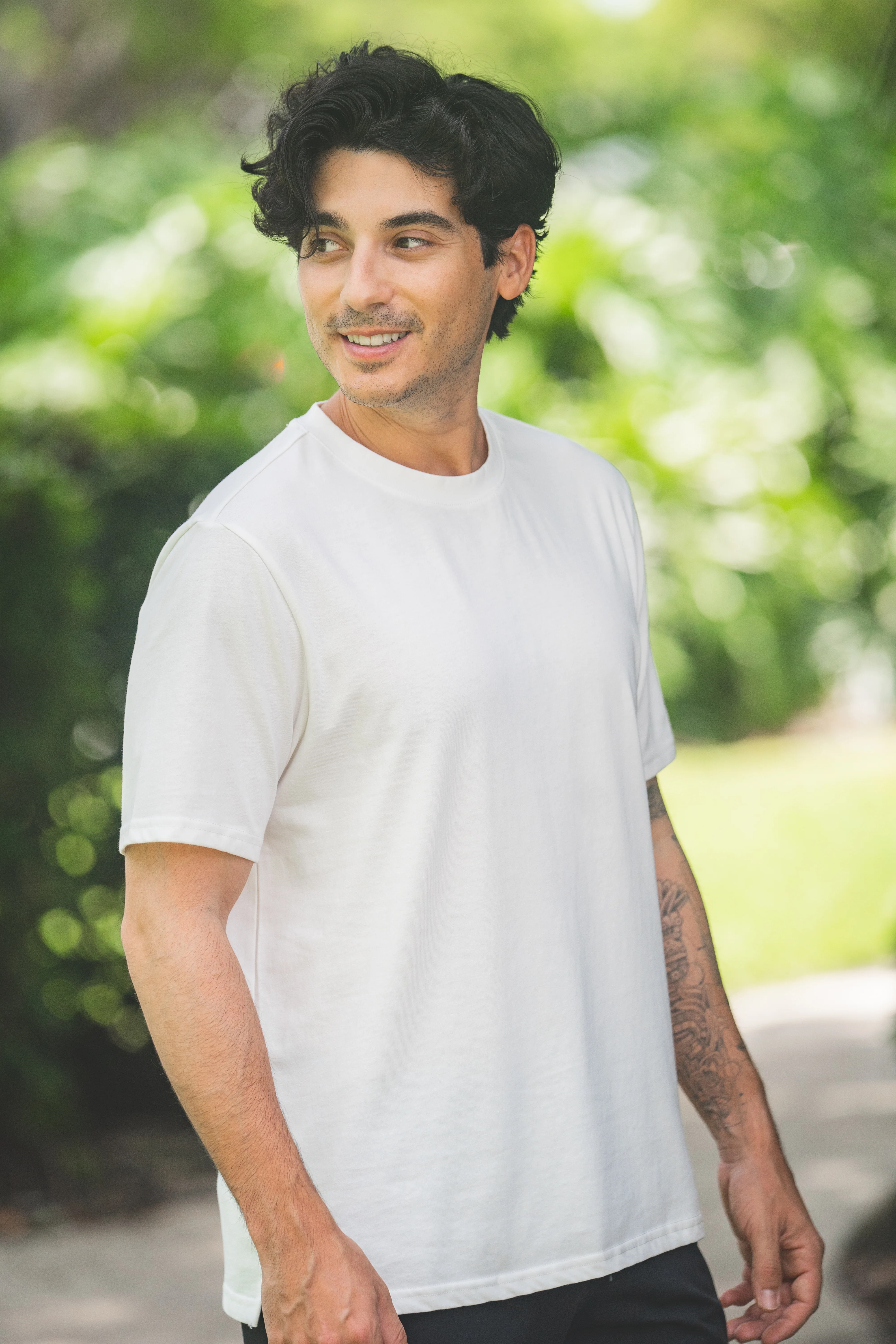 Core T-Shirt Regular Fit White - Image 14