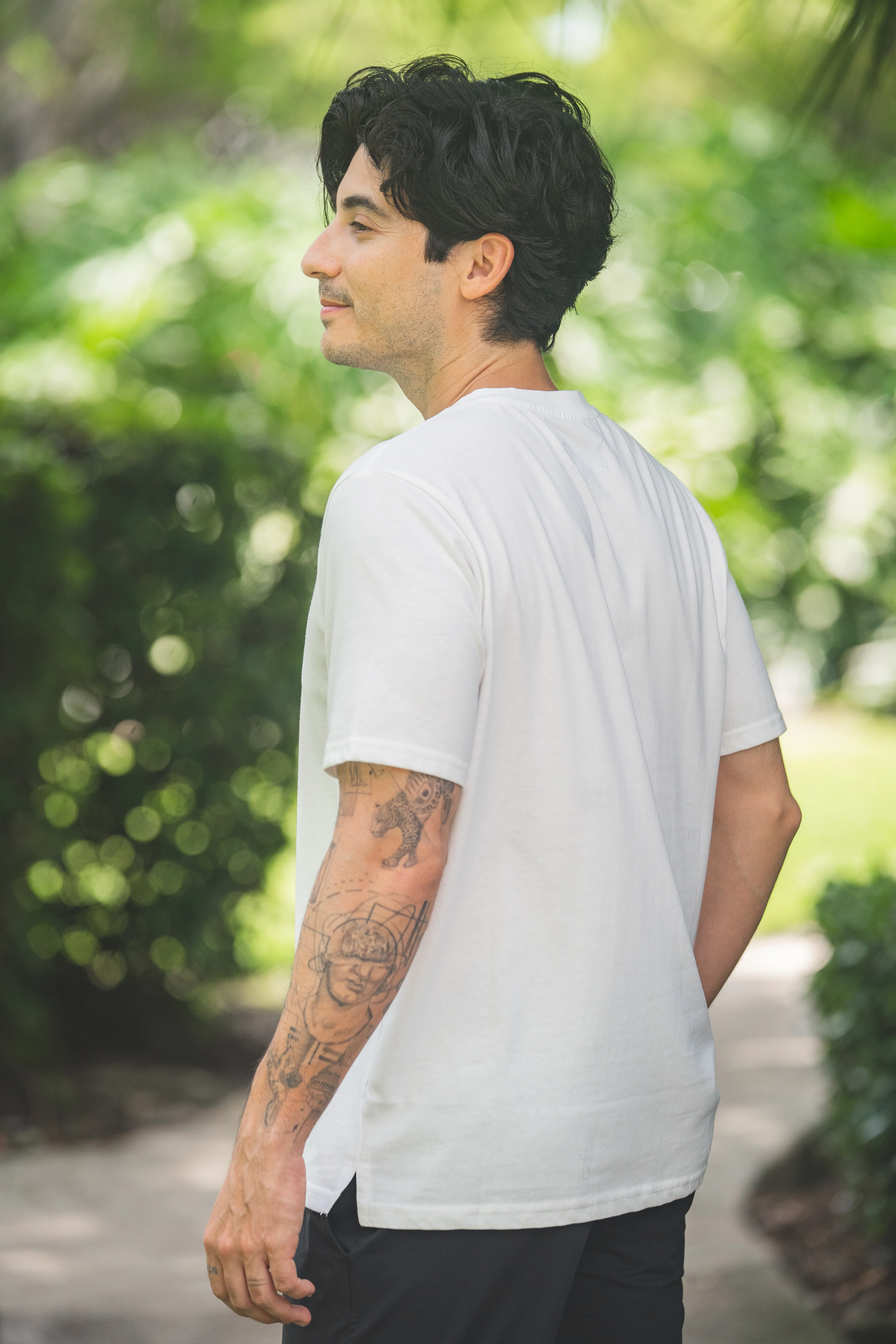 Core T-Shirt Regular Fit White - Image 15