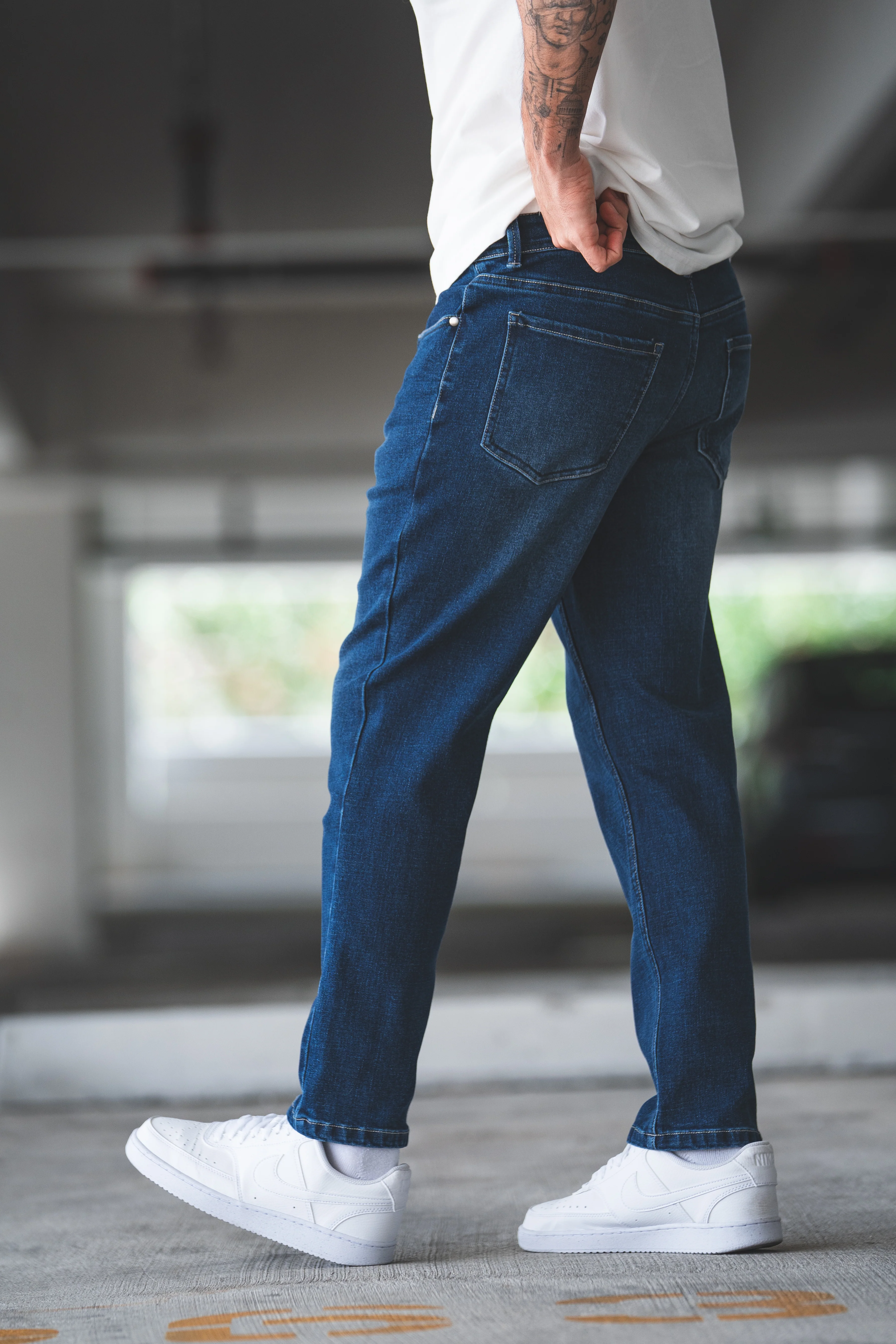 Straight Fit Stretch Jeans Medium Wash - Image 4
