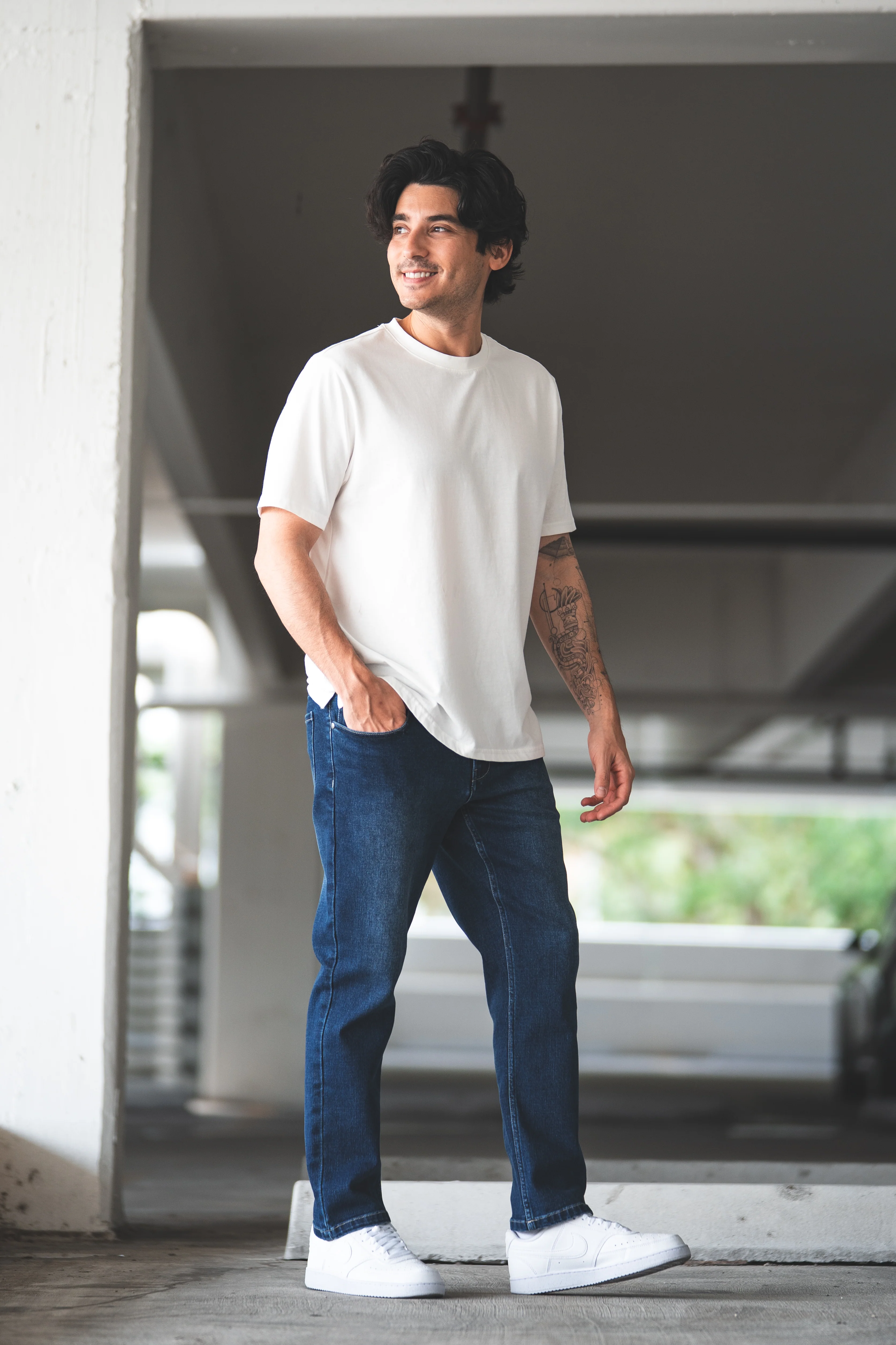 Straight Fit Stretch Jeans Medium Wash - Image 6